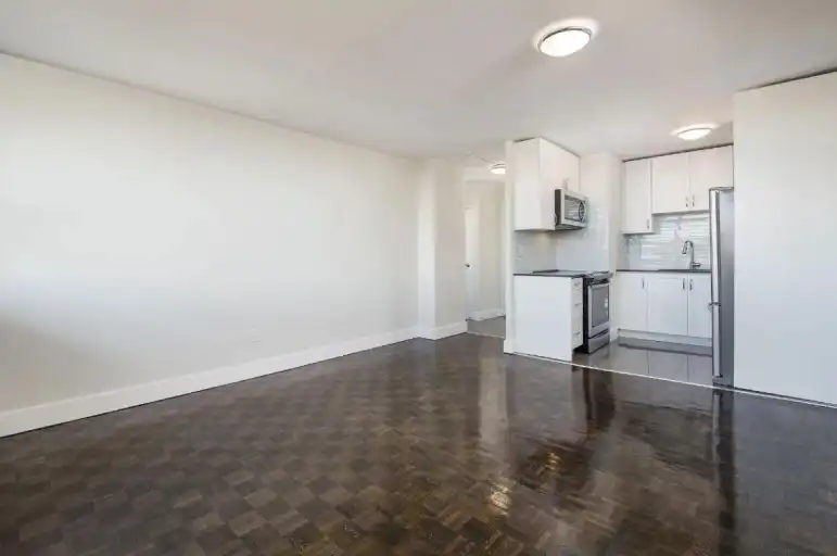 1080 Kingston Road | 1080 Kingston Road, Toronto | 3042765
