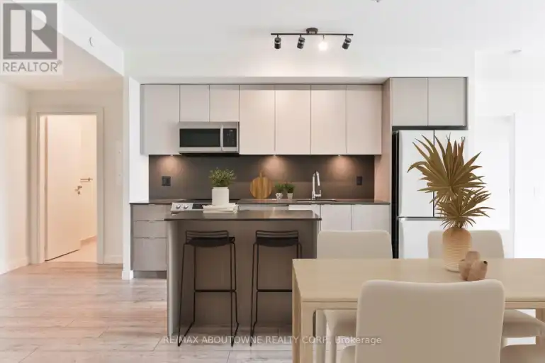 B0522 - 133 BRONTE ROAD | B0522 - 133 BRONTE ROAD, Oakville | 3042206
