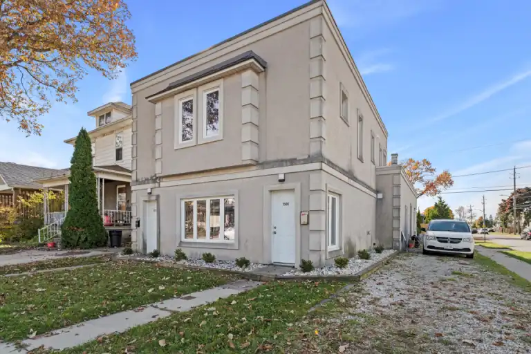 Duplex for rent at 1501 Elsmere Avenue | 1501 Elsmere Avenue, Windsor | 3042224