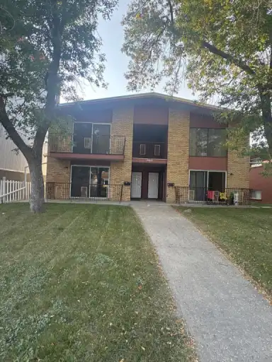 Centre Street NW | 3403 Centre Street Northwest, Calgary | 3042671