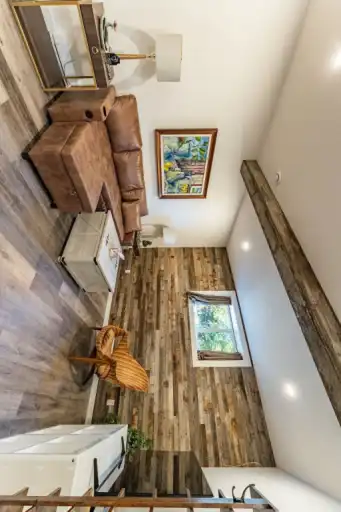 Springbank Hill Legal 1-Bedroom Suite – Transit, Shops & Nature Nearby | Calgary | 3043211