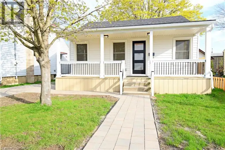4 LANCASTER Avenue | 4 LANCASTER Avenue, St. Catharines | 3043255