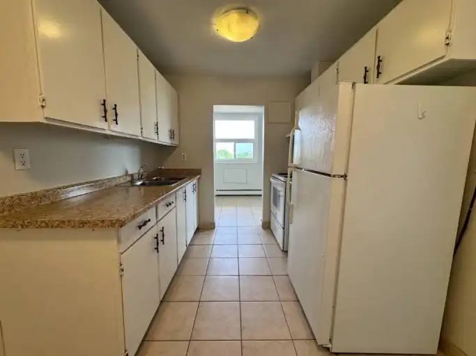 607- 200 London Road- 50% discount on one month’s rent | 200 London Road, Sarnia | 3044612