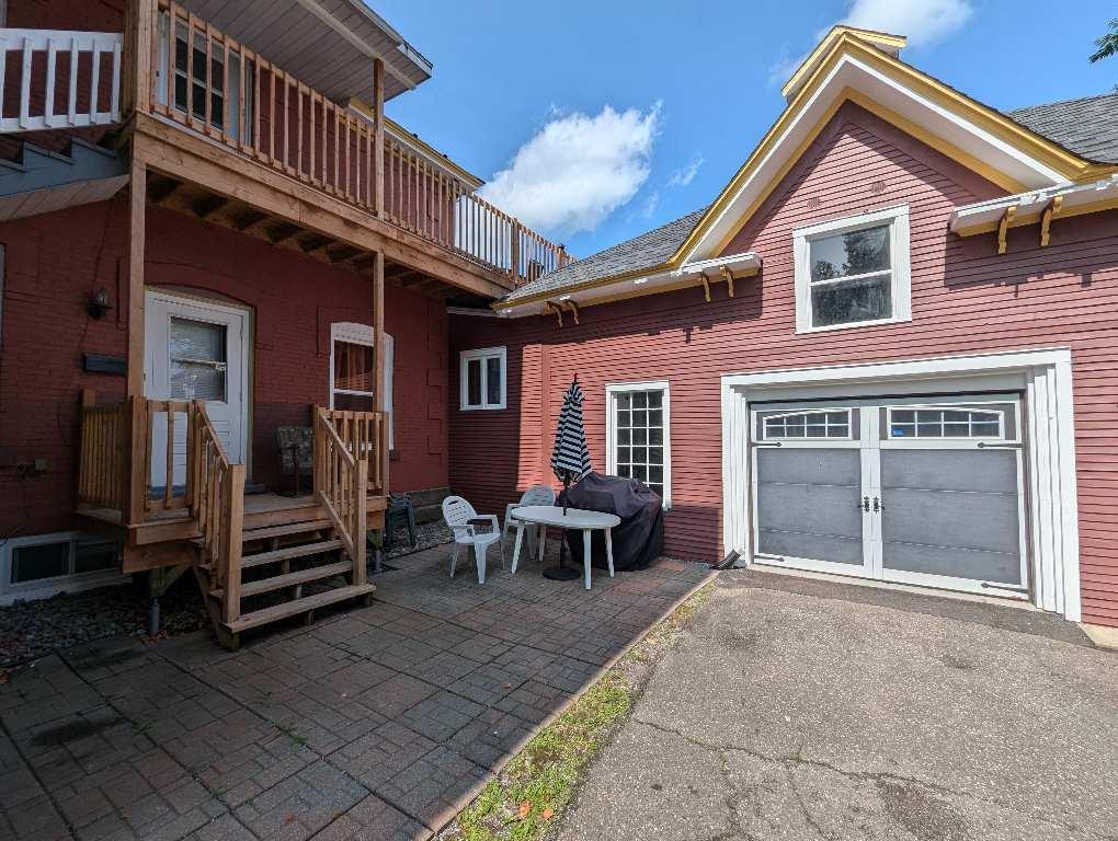 Superbe 3 1/2 avec mur de pierre et garage à Cowansville | 3046295