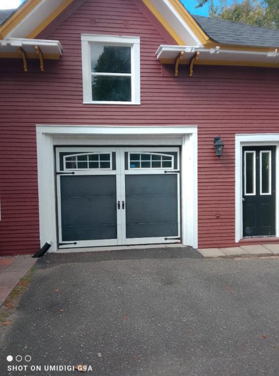 Superbe 3 1/2 avec mur de pierre et garage à Cowansville | 3046295