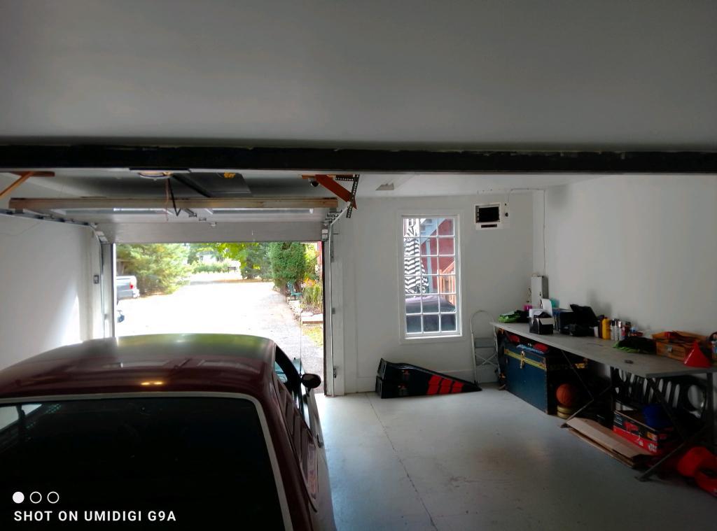 Superbe 3 1/2 avec mur de pierre et garage à Cowansville | 3046295