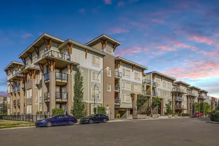 Charming and Bright 1-Bedroom, 1-Bath Condo Near Downtown | 104 - 707 4 Street Northeast, Calgary | 3046960