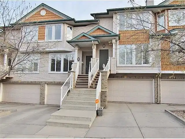 Townhouse in Parkhill- close to c-train | 47 38A Avenue Southwest, Calgary | 3046972