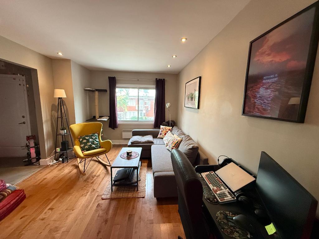 Bel appartement rénové avec terrasse privée (Disponible dès maintenant) | 3047038