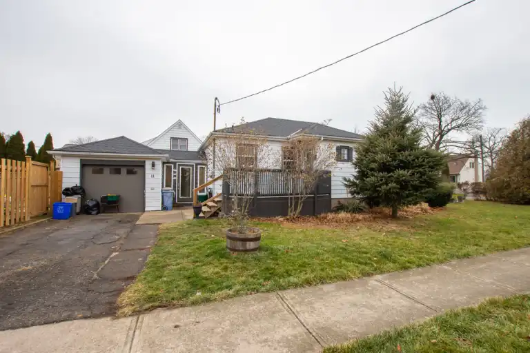 11 Nickerson Avenue | 11 Nickerson Avenue, St. Catharines | 3047127