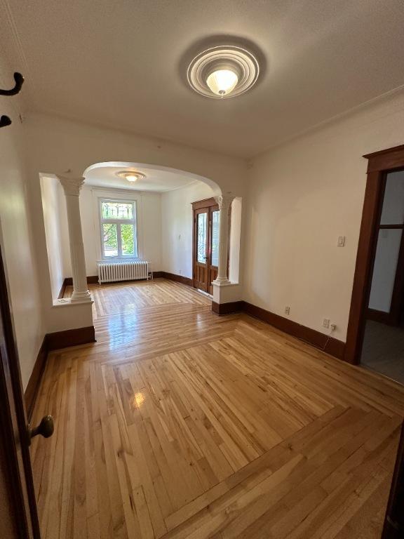 Tranquilité, lumineux, grand 6 1/2, métro Jarry, 4 électro inclus | 3047306