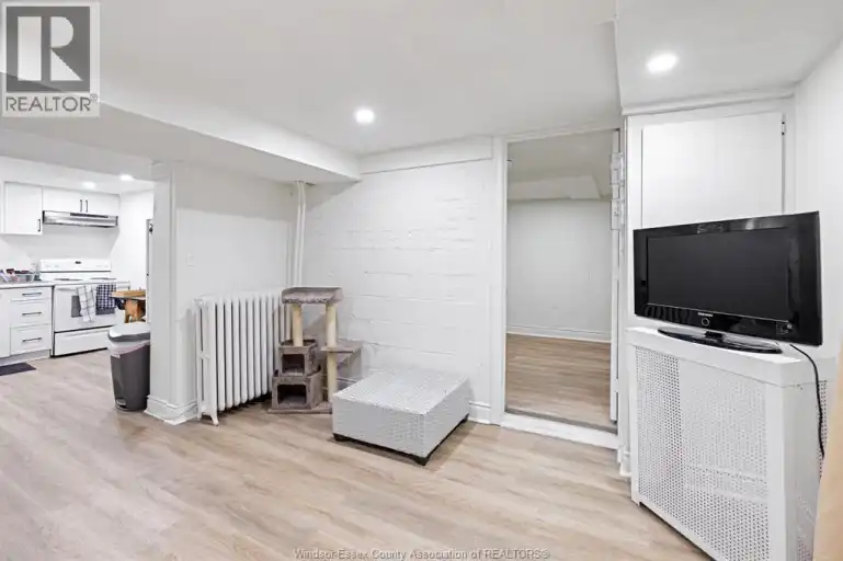 456 Askin AVENUE Unit# Lower Room #1 | 456 Askin AVENUE Unit# Lower Room #1, Windsor | 3068717