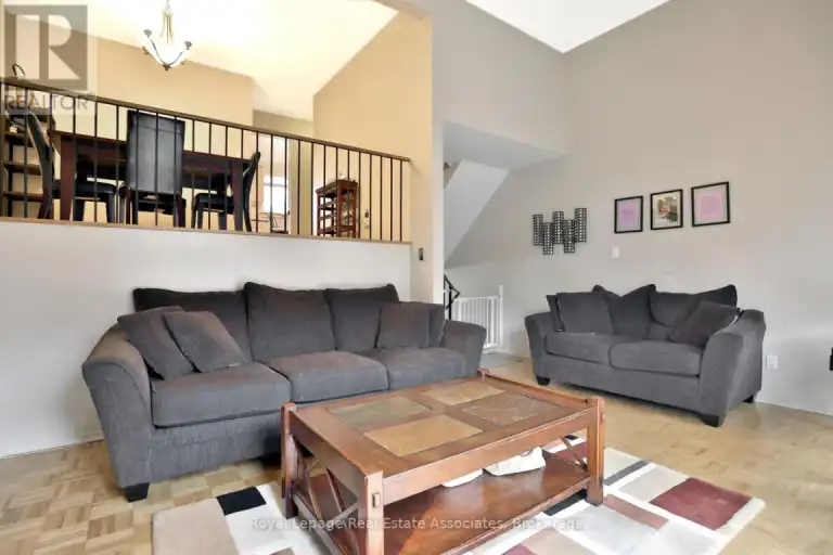 76 - 1270 GAINSBOROUGH DRIVE | 76 - 1270 GAINSBOROUGH DRIVE, Oakville | 3048078