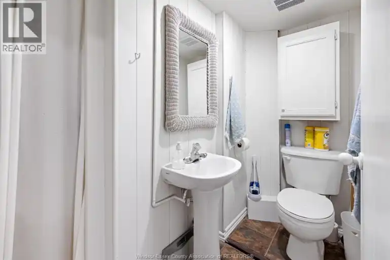 456 Askin AVENUE Unit# Lower #2 | 456 Askin AVENUE Unit# Lower #2, Windsor | 3066995