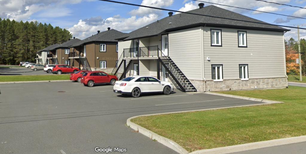 4 1/2 Saint-Georges Ouest , disponible le 8 octobre 2025 | 3048439