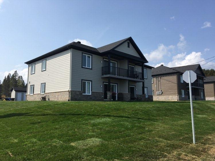 4 1/2 Saint-Georges Ouest , disponible le 8 octobre 2025 | 3048439
