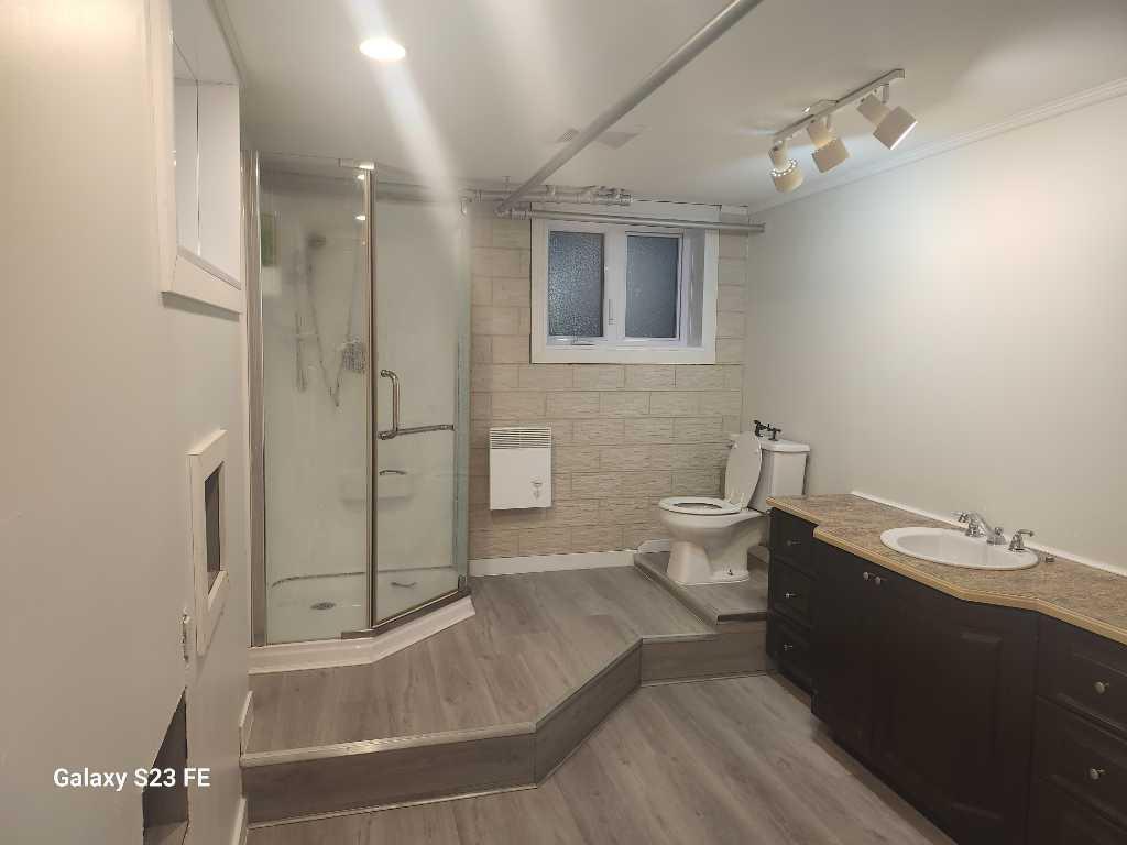 Grand Logement 3 1/2 de 750 pieds carrés | 3048448