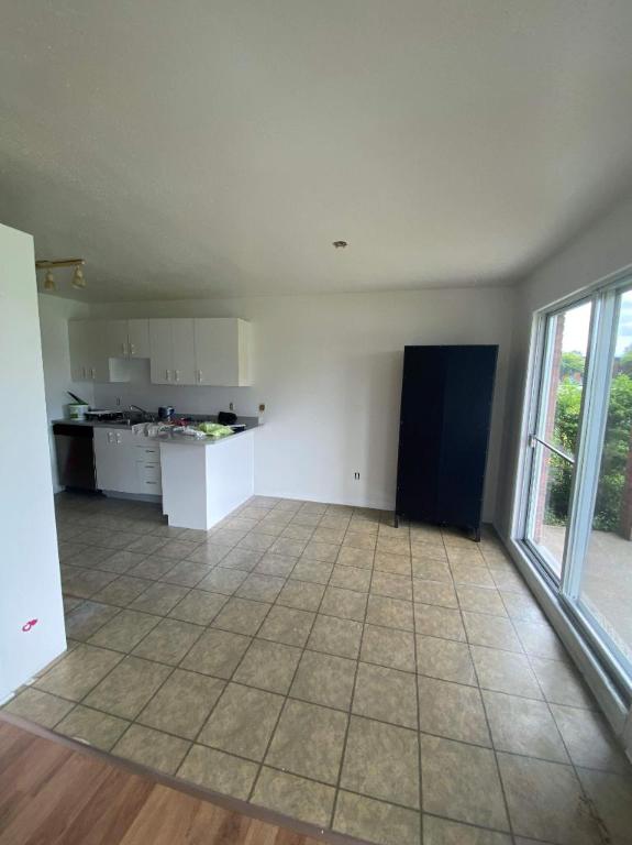 GRAND ET LUMINEUX 4.5 DISPONIBLE 1er SEPTEMBRE 2025 | 3048451