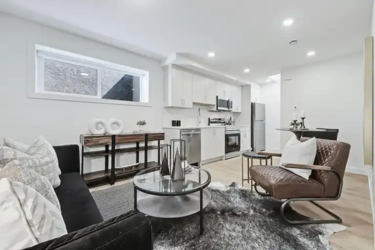 Banff Trail - The Third | 2610 23 Street Northwest 201b, Calgary | 3048720