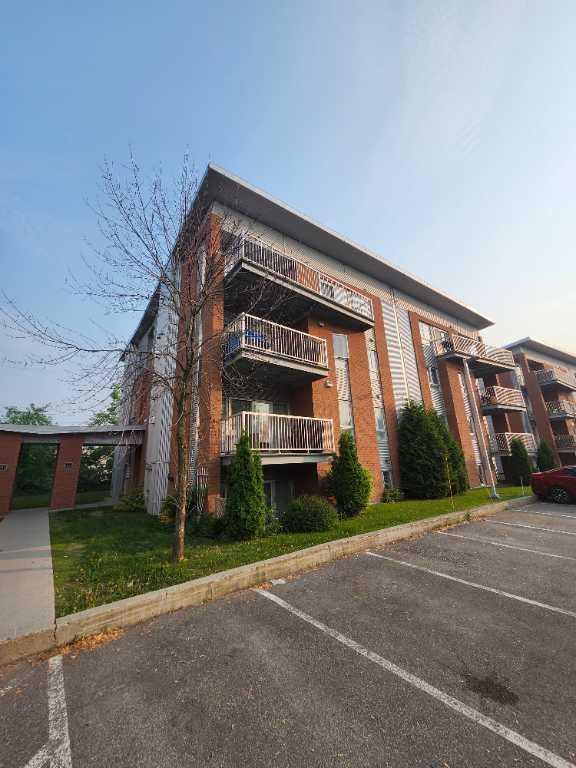 Appartement a Louer 4 1/2 (Saint-Jerome) | 3048794