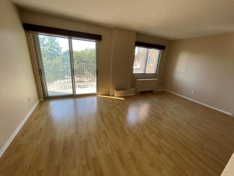 2 CH - 1 SDB - Côte Saint-Luc - $1,745 /mo | 3048814