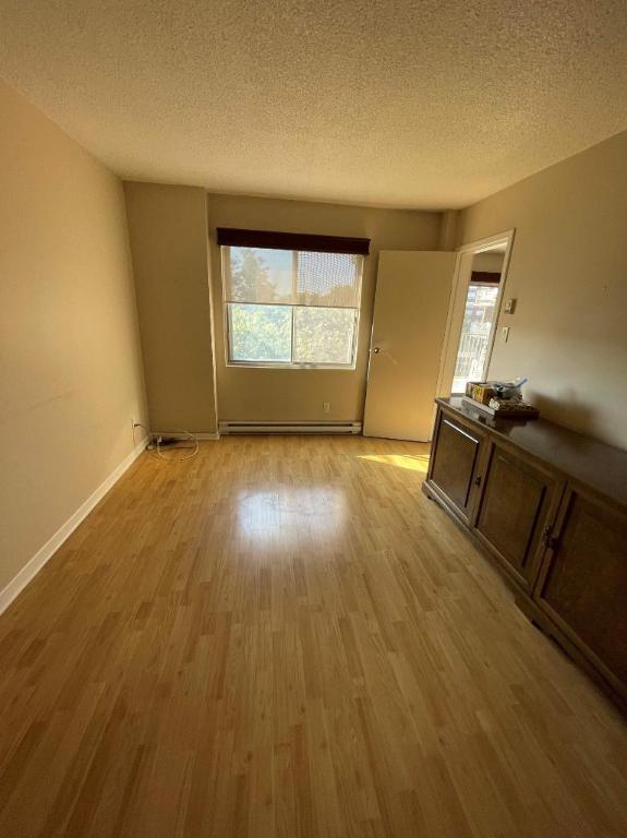2 CH - 1 SDB - Côte Saint-Luc - $1,745 /mo | 3048814