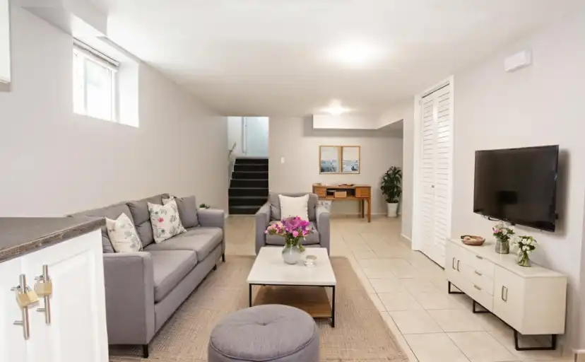 203 Niagara Street | 203 Niagara Street, St. Catharines | 3048910
