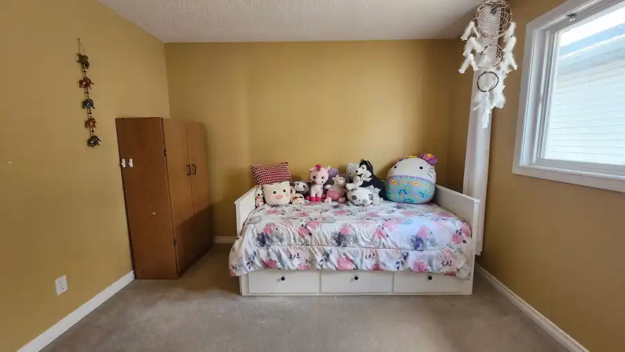 Experience Royal Oak's Finest, Luxurious Living in This Grand Home for Rent | Calgary | 3049057
