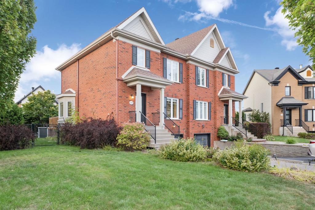 For Rent / À Louer: Spacious 4-Bedroom Semi-Detached with Pool & Garage near Parc de Cherbourg | 3049109