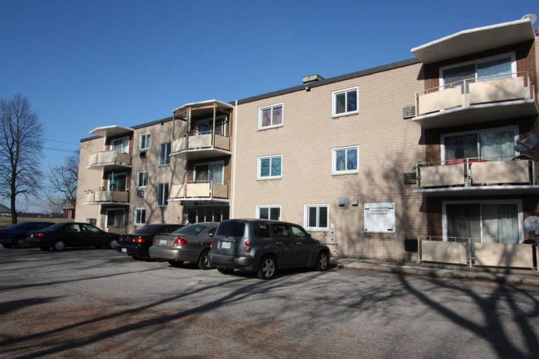 266 Christina St S - 1 bedroom | 266 Christina St S, Sarnia | 3049211