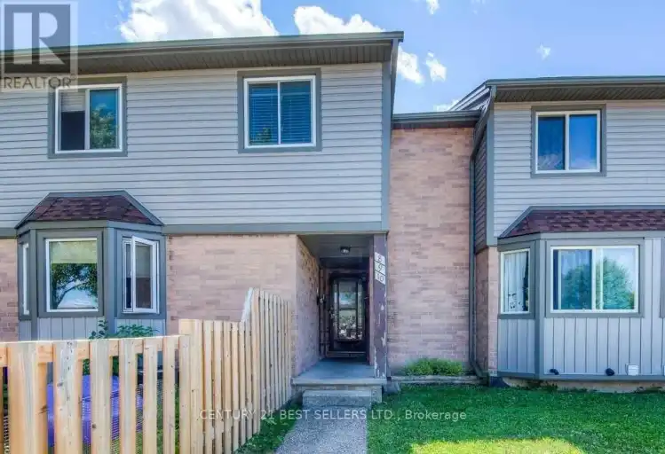9 - 700 ERINBROOK DRIVE | 9 - 700 ERINBROOK DRIVE, Kitchener | 3053291