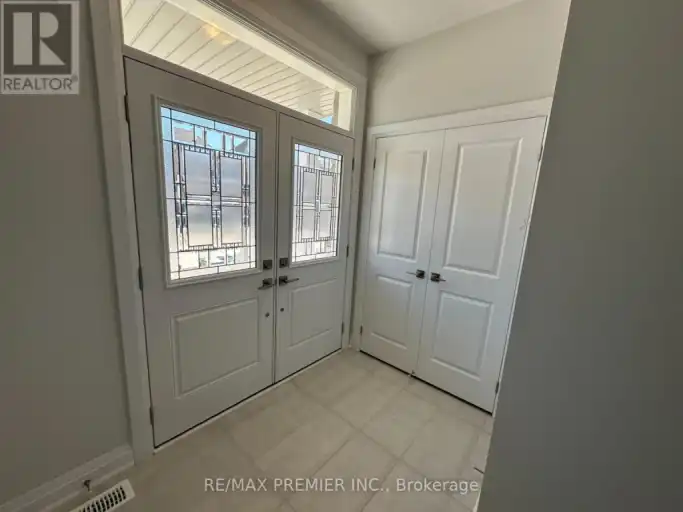 6 LA REINE AVENUE | 6 LA REINE AVENUE, Richmond Hill | 3049725