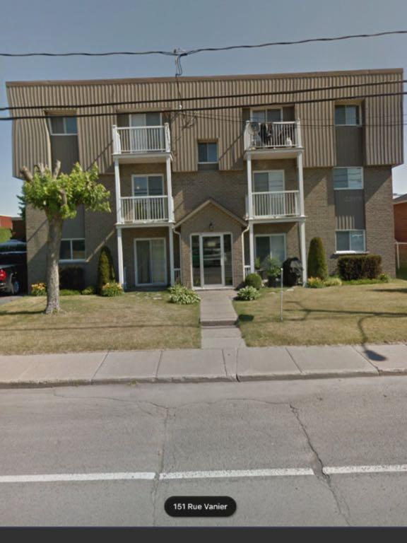 4 1/2 TRÈS SPACIEUX À SAINT JEAN SUR RICHELIEU | 3050152