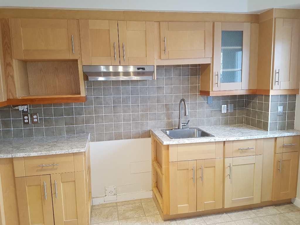 4 ½ haut de triplex/upper triplex, Lasalle à louer/to rent | 3050157