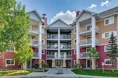 Spectacular modern and cozy condo, Prestwick SE | 10 Prestwick Bay Southeast, Calgary | 3050718