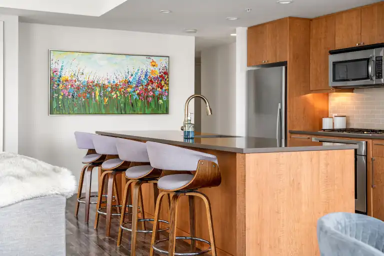Executive Rental in the Heart of DT / utilities + parking included! | 1204 - 1118 12 Avenue Southwest, Calgary | 3050724