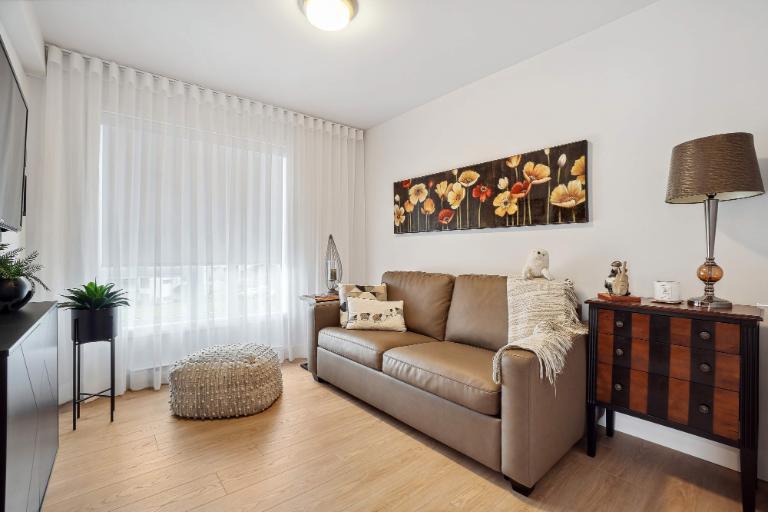 2 CH - 2 SDB - Bromont - $2,015 /mo | 3050761