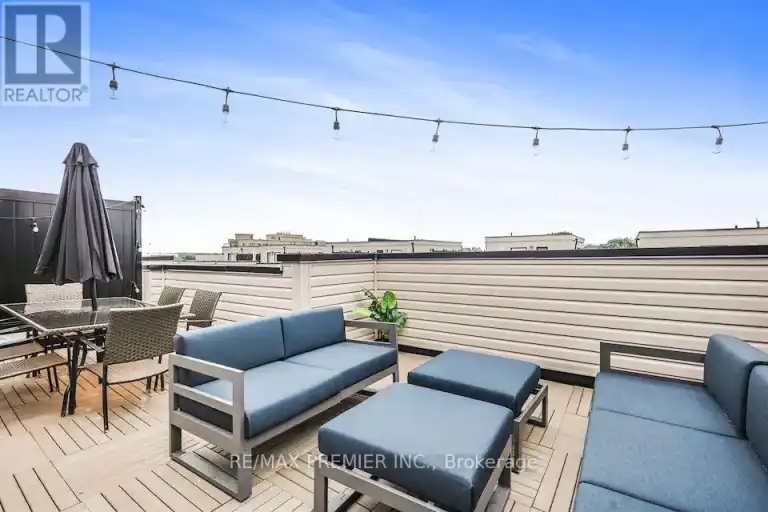 6 - 8 SAYERS LANE | 6 - 8 SAYERS LANE, Richmond Hill | 3077449
