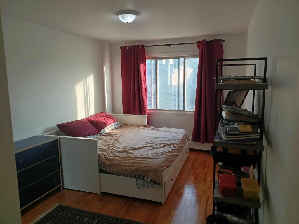 3 1/2, lumineux, remis à neuf en 2023, semi-meublé, chauffé dans Cartierville | 3051860