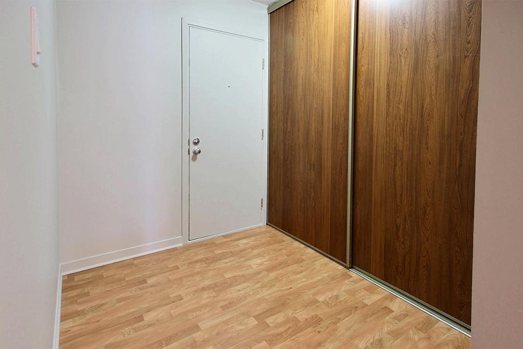 4 1/2 GRAND, lumineux, rénové (LORETTEVILLE) | 3181863