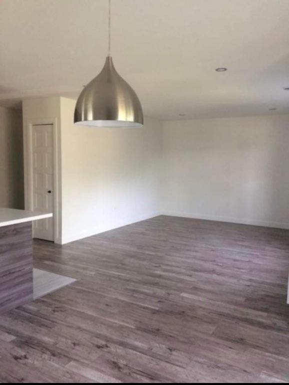 5 1/2 * Libre 1er Décembre * Secteur colonial | 3070785