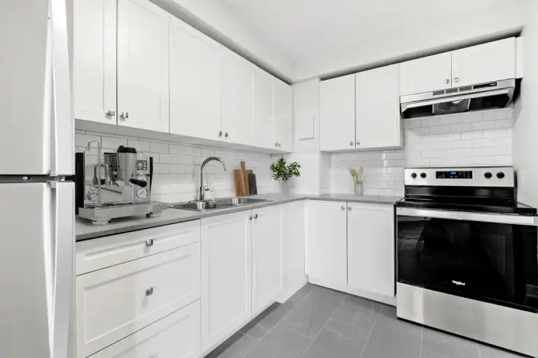 Bowling Green III | 227 Bath Road, Kingston | 3055675
