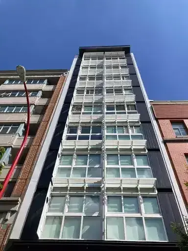 Beautiful Modern Studio in Chinatown | 245 East Georgia Street, Vancouver | 3052074