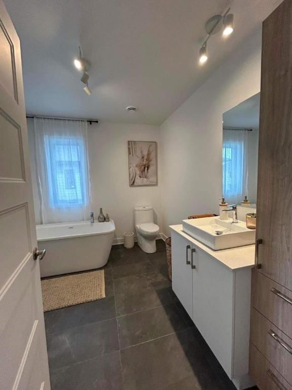 3 CH - 1 SDB - Granby - $1,605 /mo | 3052215