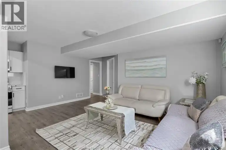1535 MAPLE AVENUE Unit# LOWER | 1535 MAPLE AVENUE Unit# LOWER, LaSalle | 3052384