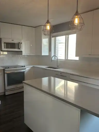 Cozy Fully Developed 4 bedroom in Deer Run | 36 Deermeade Road Southeast, Calgary | 3059294