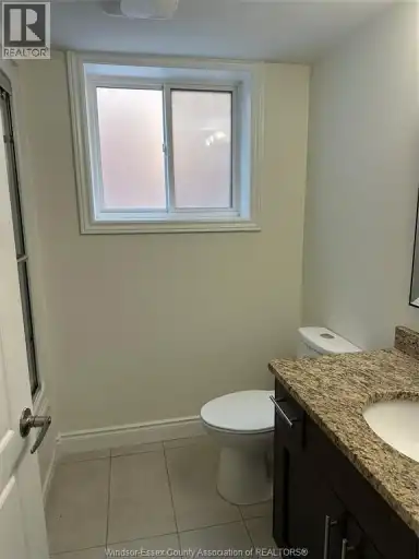 1136 EASTLAWN Unit# LOWER | 1136 EASTLAWN Unit# LOWER, Windsor | 3071818