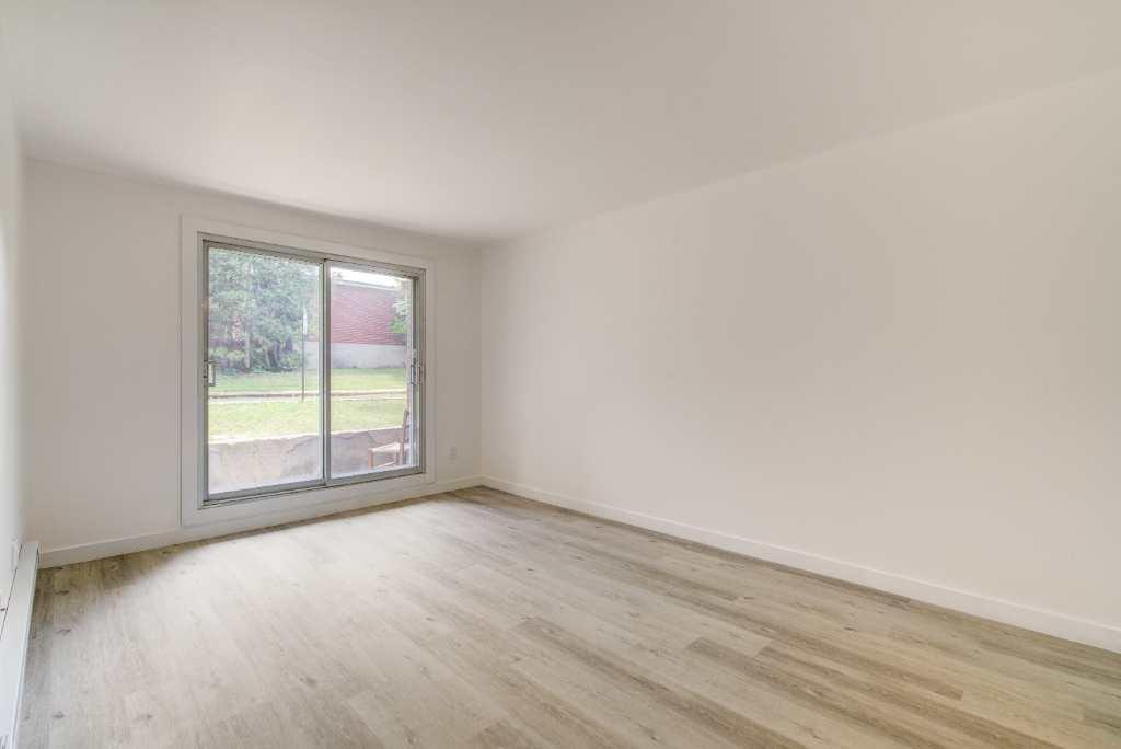 Beau 31/2 fraichement rénové ! Rez-de-chaussé! Libre immédiatement, Boul Gouin Ouest | 3073230