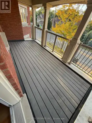 1 POULIAS AVENUE | 1 POULIAS AVENUE, Richmond Hill | 3054382