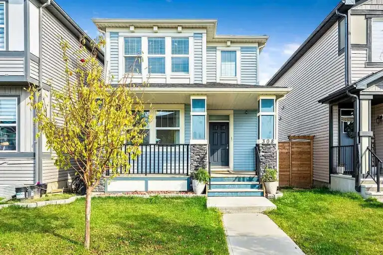 5 bedroom house | 308 Cornergate Row Northeast, Calgary | 3055950